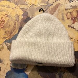 Zara Beanie